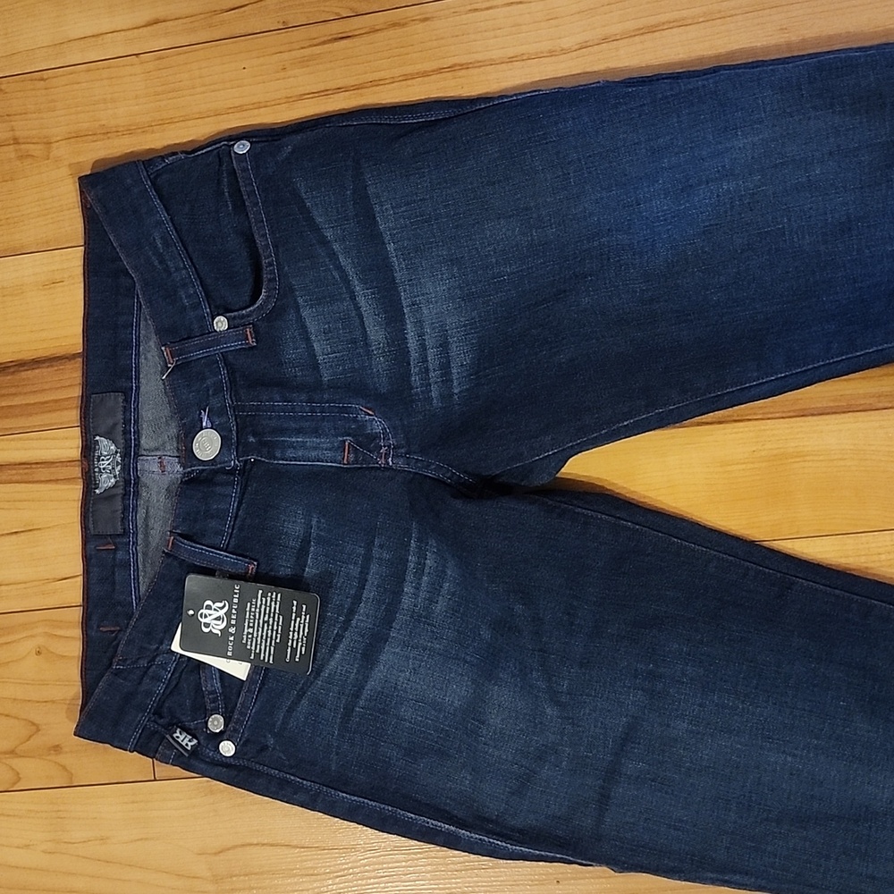 BN💫Rock & Republic Flared jeans. Sz 27